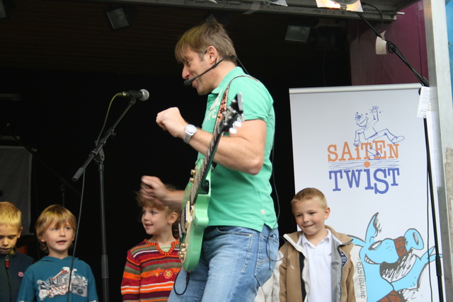 gal/2009/2009 Borbecker Marktfest 06.09/2009 Saitentwist Borbecker Marktfest 06.09. 180.jpg